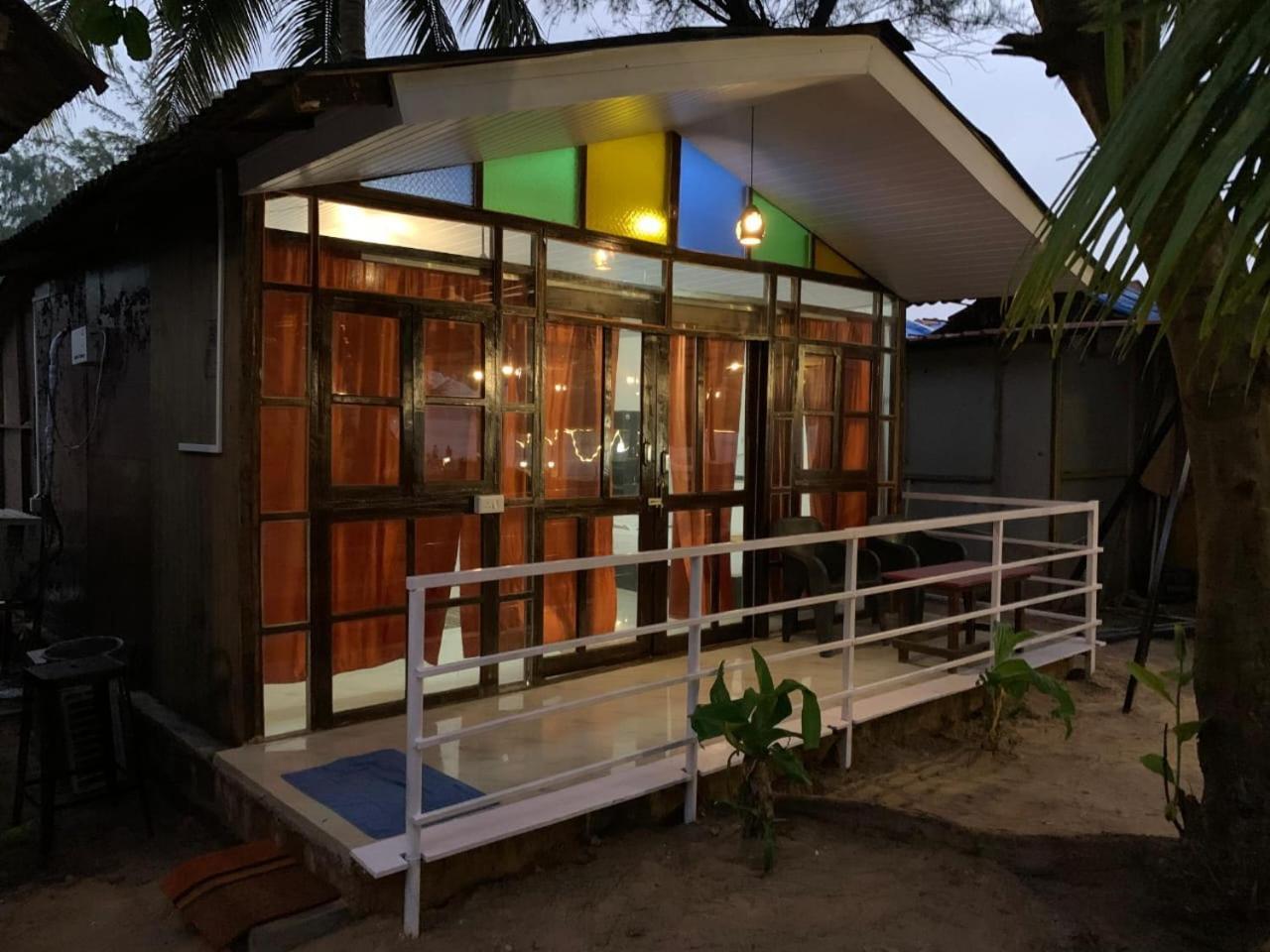 פאלולם Casa Beach Hut Resort מראה חיצוני תמונה