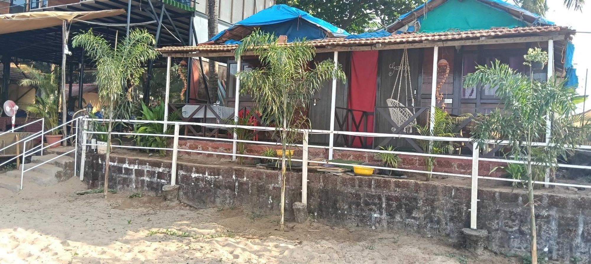 פאלולם Casa Beach Hut Resort מראה חיצוני תמונה