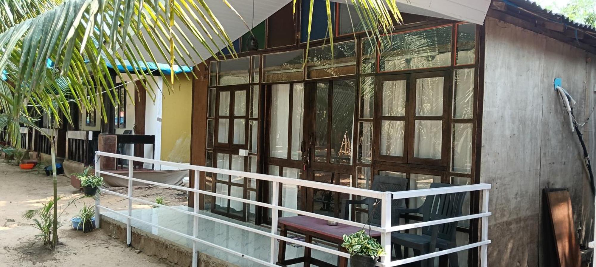 פאלולם Casa Beach Hut Resort מראה חיצוני תמונה