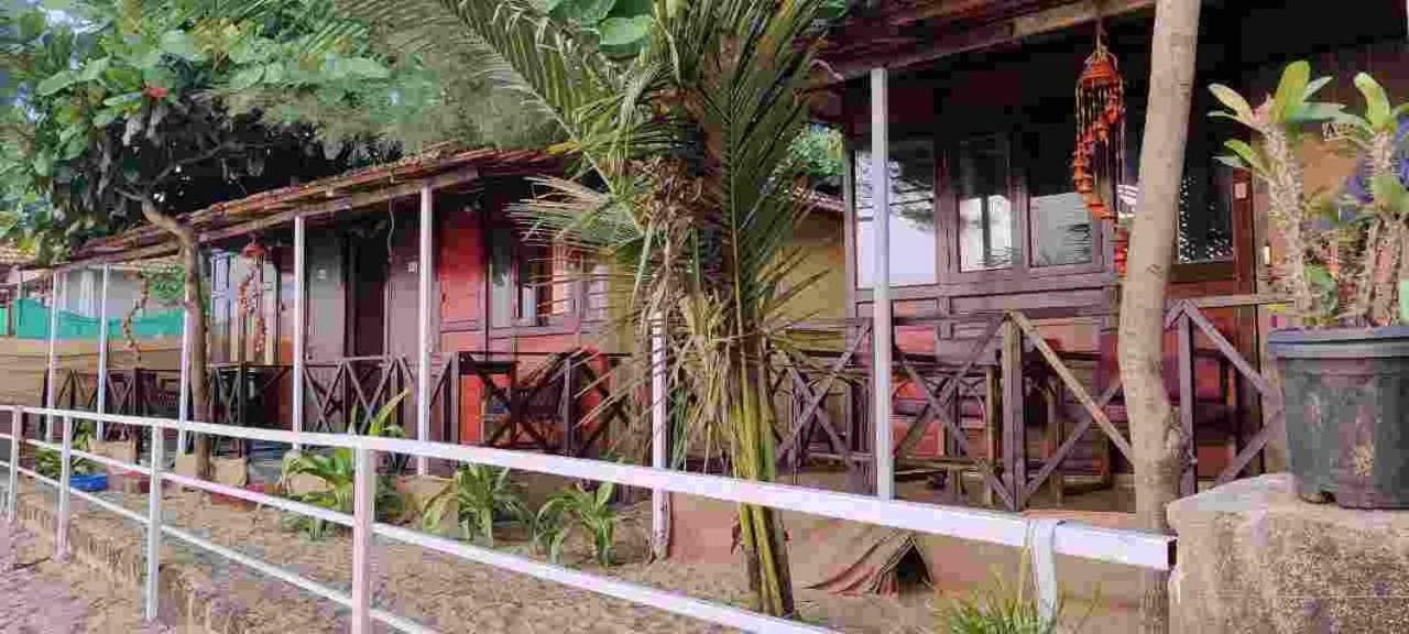 פאלולם Casa Beach Hut Resort מראה חיצוני תמונה